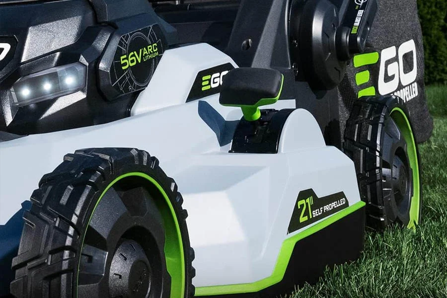 self propelled battery lawnmower